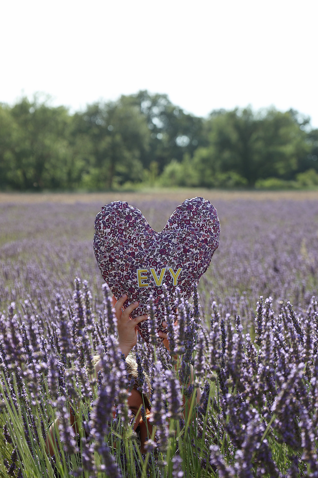 Le coussin coeur fleuri